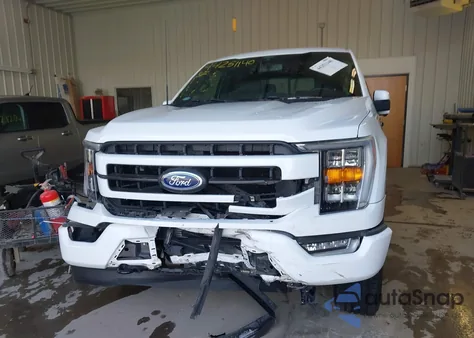 2021 Ford F-150 Lariat z USA, uszkodzony, nr VIN 1FTFW1E82MKE63510